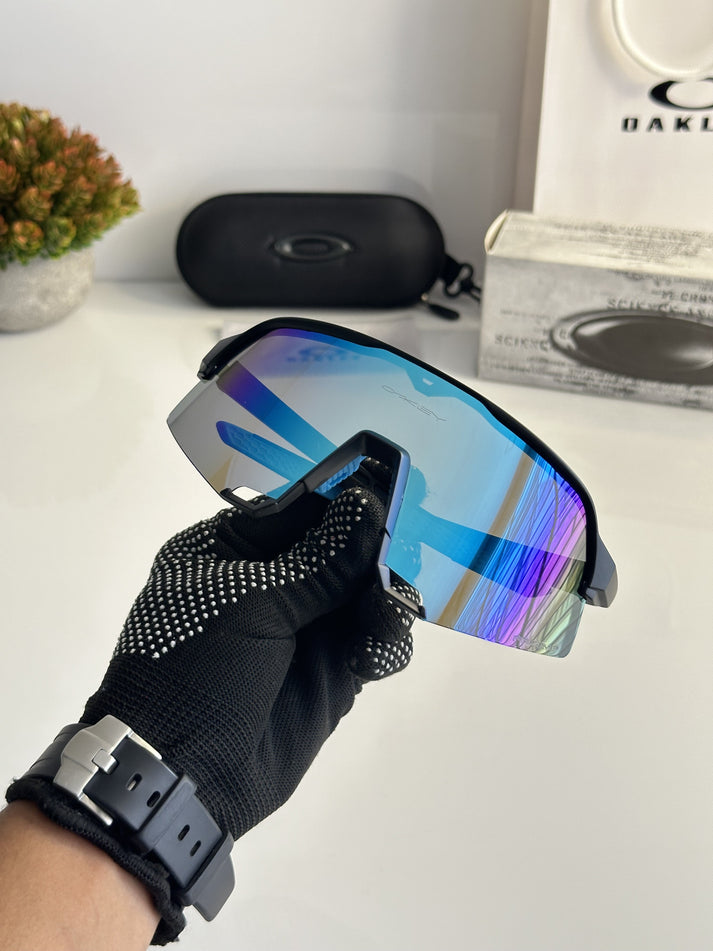 Oaklley Black And Blue Sunglasses