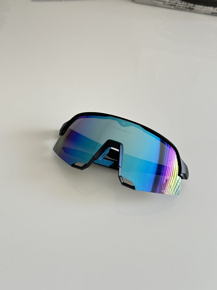 Oaklley Black And Blue Sunglasses