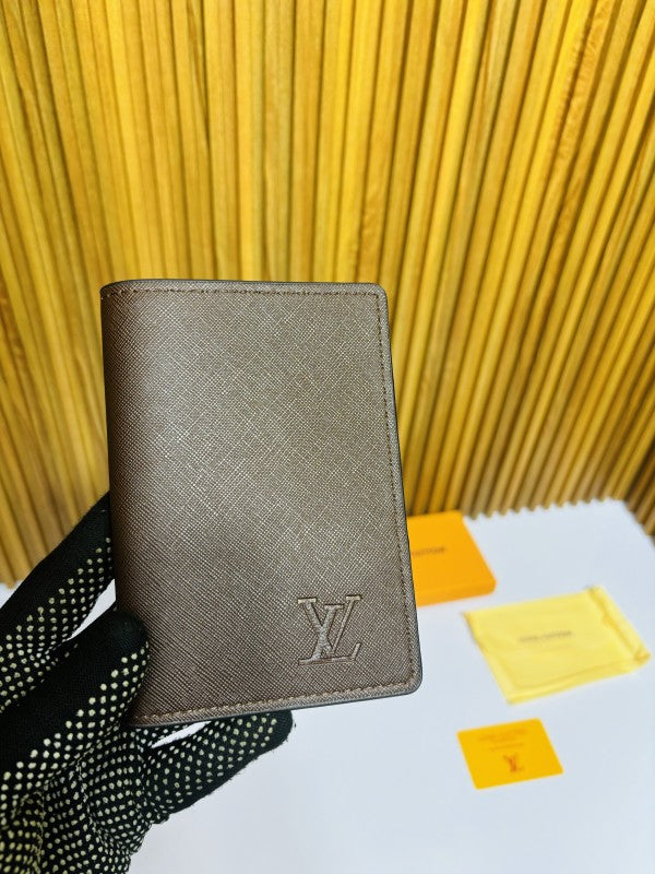 LOUIS VUITTO N PRINTED PREMIUM QUALITY HALF LONG WALLET