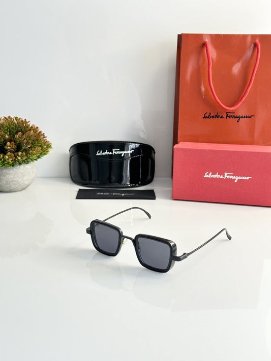 Salvatore_Ferragamo_Black