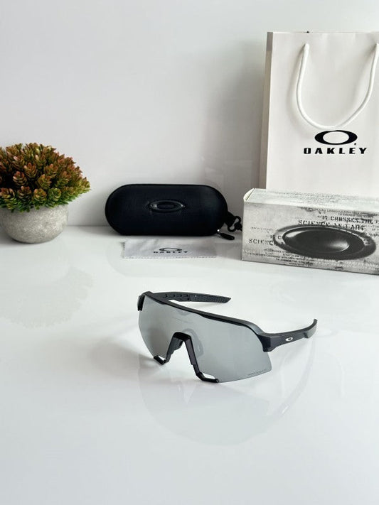Oaklley Black and Silver Unisex Sunglasses